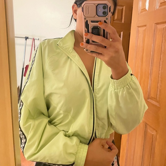 Crop jacket - Picture 2 of 2